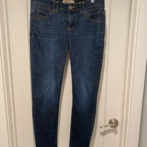 Democracy size 4 Jean